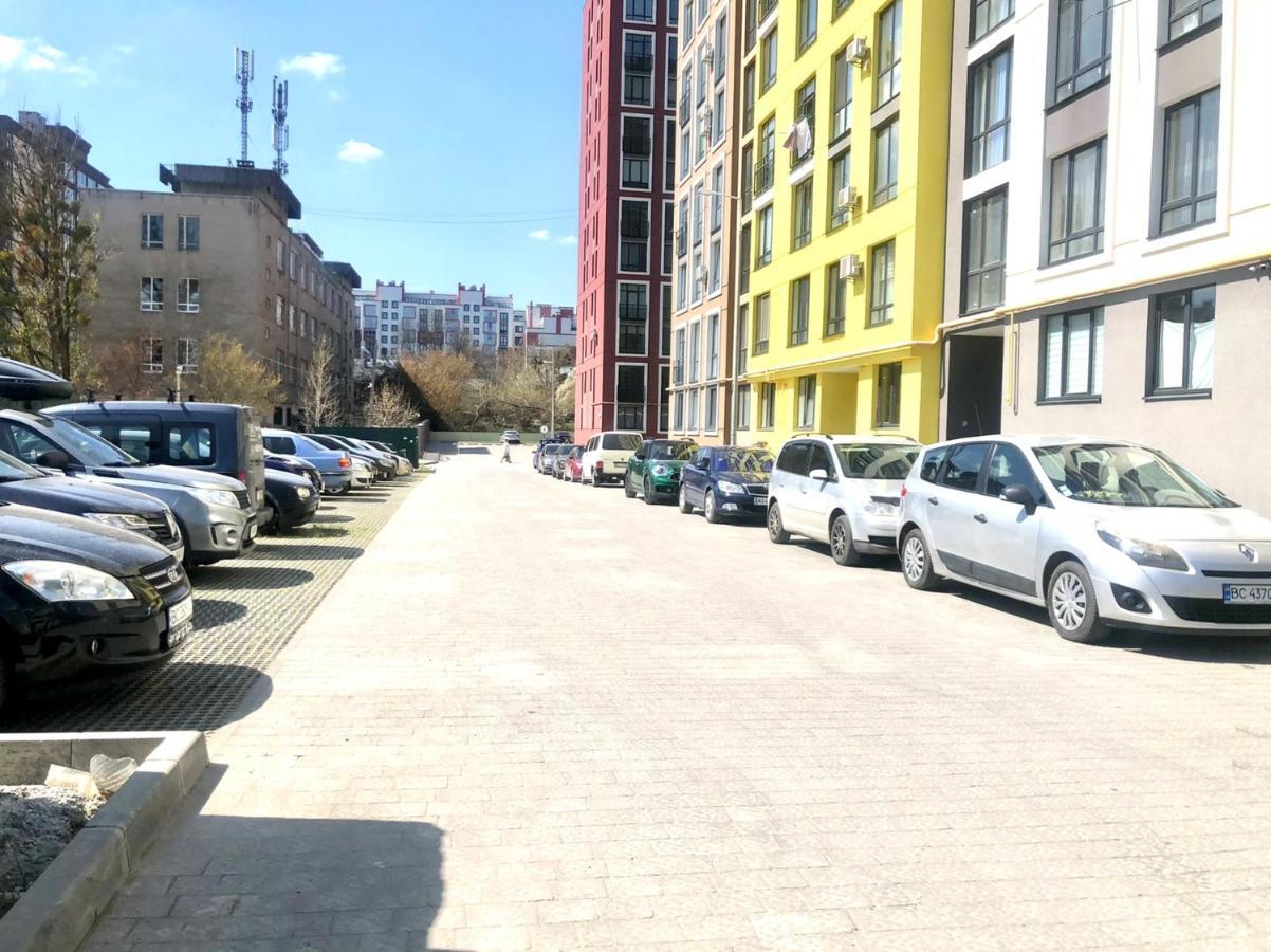 Osapart Beautiful Apartment In A Complex Semycvit إلفيف المظهر الخارجي الصورة