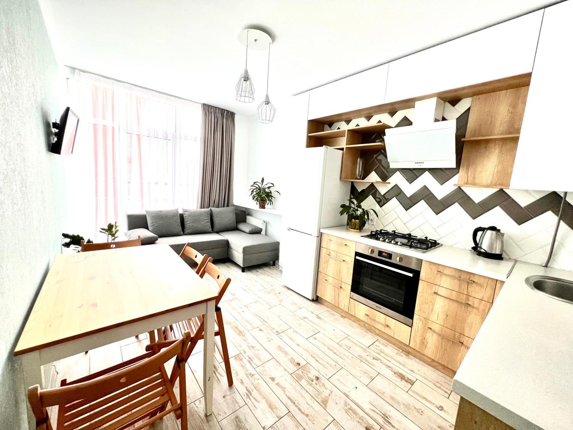 Osapart Beautiful Apartment In A Complex Semycvit إلفيف المظهر الخارجي الصورة